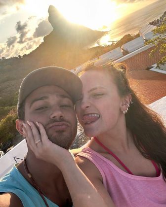 Larissa Manoela e André Luiz Frambach estão noivos desde dezembro de 2022. (Foto: Instagram)