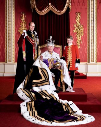 De acordo com uma fonte do palácio, que falou com o editor do 'Daily Mail', Richard Eden, o rei Charles III, não gostou muito que seu filho mais velho, saiu na imprensa em meio ao Trooping the Colour (Foto: Instagram)
