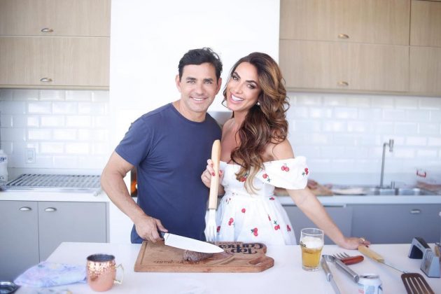 Nicole Bahls namora o empresário Marcelo Viana. (Foto: Instagram)