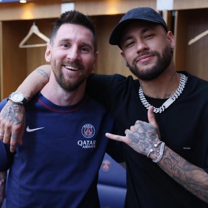 Neymar emociona ao homenagear Messi após craque deixar o PSG: "Te amo". (Foto: Instagram)