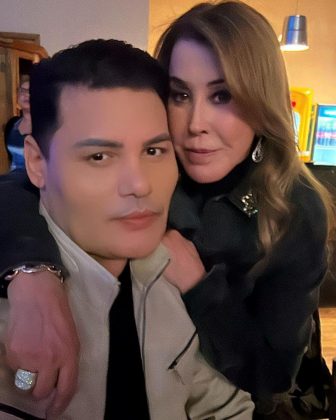 Zilu Godói contou com a presença de seu namorado, Antonio Casagrande, durante a comemoração. (Foto: Instagram)