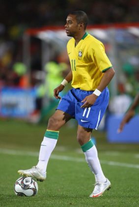 A condenação do ex-atacante do Santos e da seleção brasileira por abuso continua a gerar indignação e repúdio. (Foto: Divulgação)