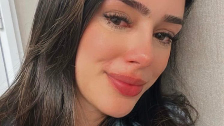 Nesta sexta-feira (7), Bruna Biancardi surgiu chorando nos stories de seu Instagram ao acompanhar o parto de um amiga. (Foto: Instagram)