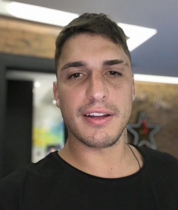 Eles foram revelados logo após ele deixar a casa do "Big Brother Brasil". (Foto: Instagram)