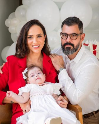 Letícia e Juliano Cazarré revelaram aos seguidores nesta quarta-feira (6) que estão esperando o sexto filho do casal. (Foto: Instagram)