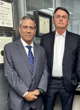 Braga Netto com o ex-presidente, Jair Bolsonaro. (Foto: Instagram)