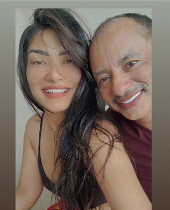 Manoel Gomes está se relacionando com Maria Reis, uma dentista especialista em harmonização facial. (Foto: Instagram)
