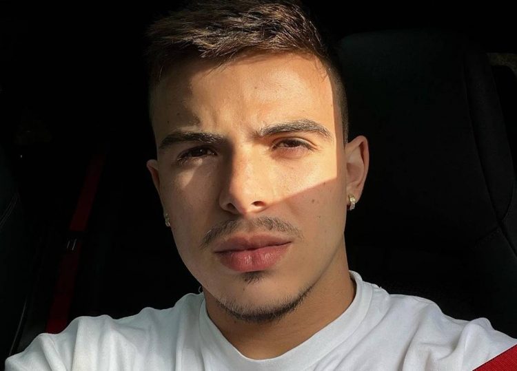 Convertido, Thomaz Costa aparece fumando maconha e toma atitude