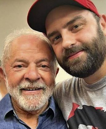 Filho de Lula, acusado de agressão, diz que pai está "chateado". (Foto: Instagram/YouTube)