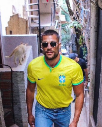 "O amor dos brasileiros é tão grande. Acho que as pessoas aqui são muito similares aos sicilianos, me sinto como se estivesse em casa", explica. (Foto Instagram)