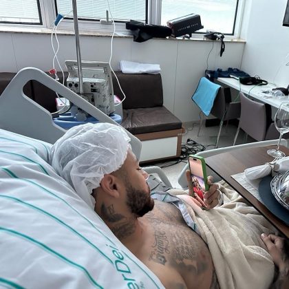 Neymar recebe alta após realizar cirurgia no joelho (Foto: Instagram)