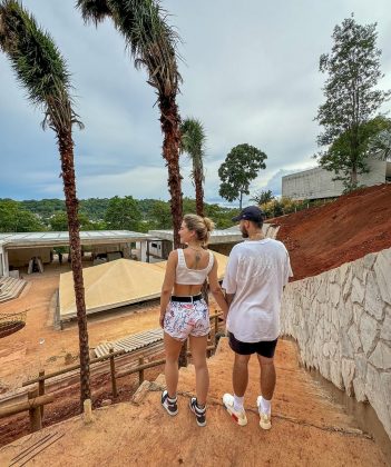 Virginia Fonseca, esposa de Zé Felipe, utilizou as redes sociais e revelou detalhes em torno da grande reforma feita em uma mansão. (Foto: Instagram)