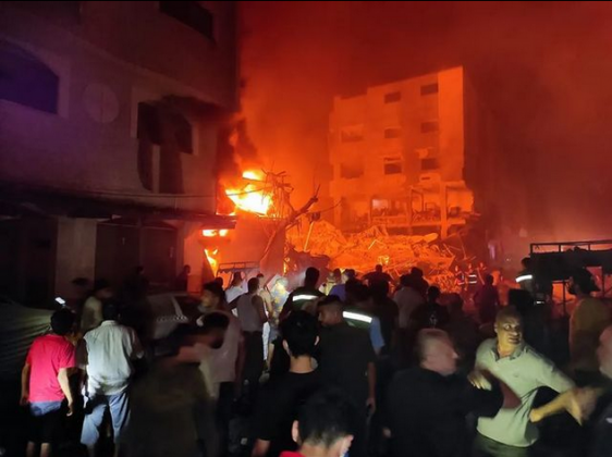 Bombardeio na faixa de Gaza (Foto: Instagram)