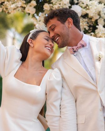 Na última segunda-feira (18), o casamento de Larissa Manoela com André Luiz Frambach pegou todos de surpresa (Foto: Instagram)