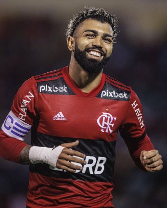 “Não saí jogando com ele (Tite). Eu quero jogar. Não estou feliz, quero jogar. Fui para Inter e Benfica e saí porque não estava jogando." (Foto Instagram)