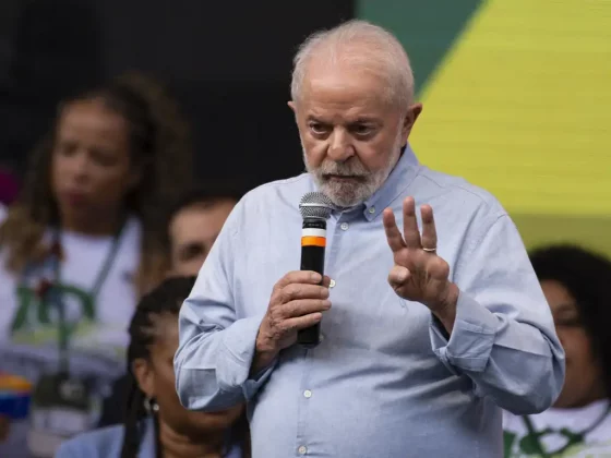 Governo Lula desembolsa quase meio milhão de reais na compra de tapetes. (Foto: Agência Brasil)