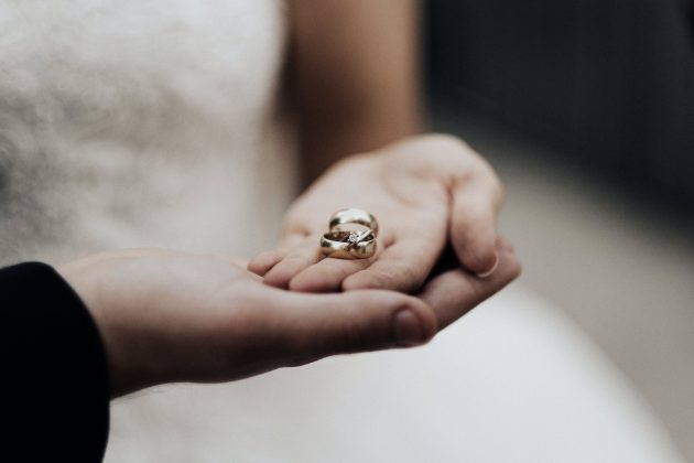 O casamento, é um momento especial para muitas, que chegam a considerar o dia mais importante para os noivos. (Foto Pexels)