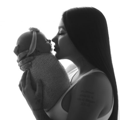 MC Mirella fala sobre os desafios da maternidade e sobre não ter ajuda de babá (Foto: Instagram)