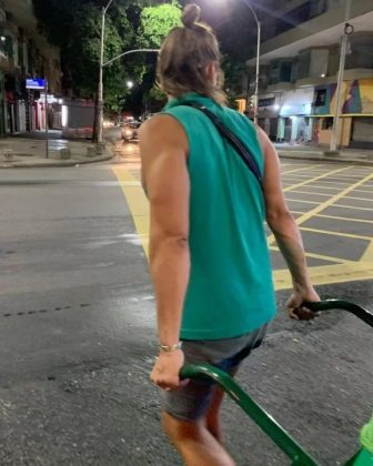 "Com 14, 15 anos eu já comecei a vender cartão de visita na gráfica do meio pai. Então eu sempre gostei muito de vender”, disse ele. (Foto Instagram)