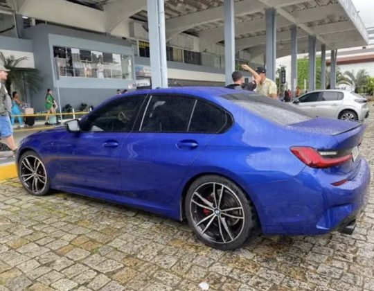 Quatro jovens foram encontrados mortos dentro de uma BMW, em Balneário Camboriú, Santa Catarina, nessa segunda-feira. (Foto: Reprodução vídeo Instagram)