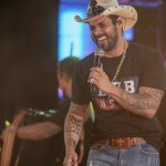 "Falei com ele ontem, estava sorridente, confiante e tranquilo, mas infelizmente, não aguentou", disse Diego Diniz, que cuidava da carreira do cantor. (Foto: Instagram)