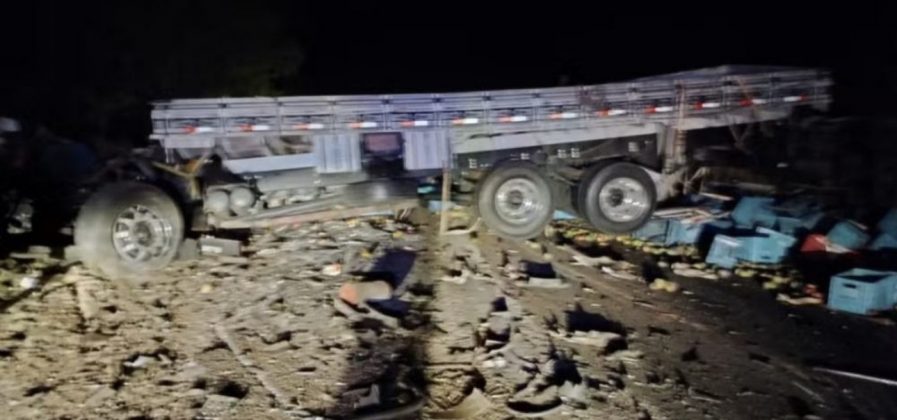 O acidente ocorreu na noite desse domingo. (Foto: Brigada Anjos Jacuipenses)