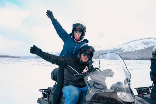 Rafa e Lemão fizeram passeio de moto na neve. (Foto: Instagram)