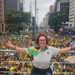A deputada sente que carrega um peso injusto. (Foto: Instagram)