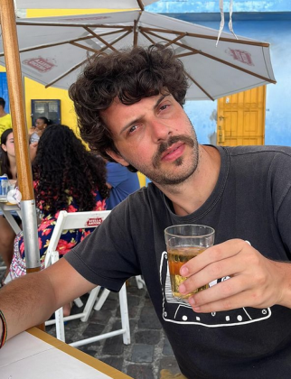 Internautas se mostraram surpresos e intrigados com a postagem nos comentários. “Não acredito mais no amor”, escreveu uma (Foto: Instagram)