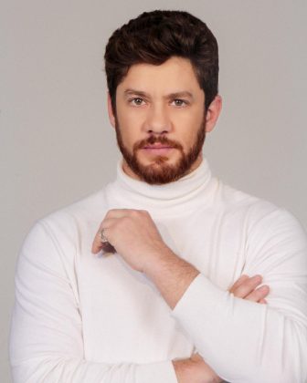 O ator Leonardo Miggiorin, com 41 anos de idade, causou alvoroço entre seus seguidores do Instagram nesta segunda-feira (8). (Foto Instagram)