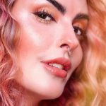 A influenciadora Karen Bachini começou a fazer tatuagens. (Foto Instagram)