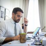 Sua declaração ocorreu durante o programa "Conversa com o Bial" em 2021. Além disso, o político foi reeleito como governador do Rio Grande do Sul nas eleições de 2022. (Foto Instagram)