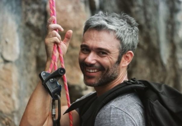 "Versa a lide sobre perdas e danos por ausência de pagamento dos direitos conexos, devidos em razão da exibição das obras objeto da atuação profissional do autor, [...]" (Foto Instagram)