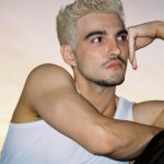 “Acho que o Jão beijou o Pedro não porque queria assumir, não porque ele tinha a intenção de mostrar ou qualquer coisa. Ele fez isso porque ele tava tão feliz com tudo o que aconteceu, que ele viu o amor da vida dele ali na frente dele e não conseguiu se segurar”, analisou um usuário. (Foto Instagram)