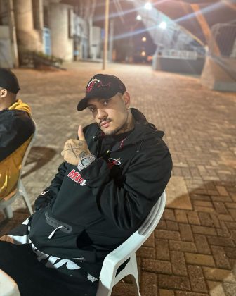 Os brasileiros reagiram com risos, criando ainda mais memes sobre a situação. (Foto Instagram)