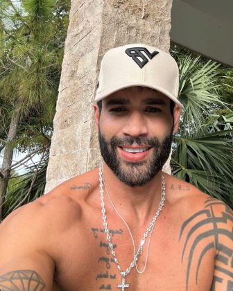 Gusttavo Lima constróis aeroporto particular em fazenda (Foto: Instagram)