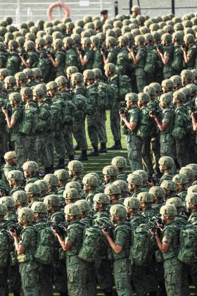 Resultando na execução do jovem por meio de facadas no coração e cortes no pescoço. (Foto Unsplash)