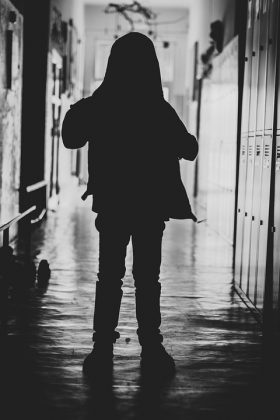 Um homem de 40 anos foi preso em flagrante após estuprar a enteada, de 11 (Foto: Pixabay)