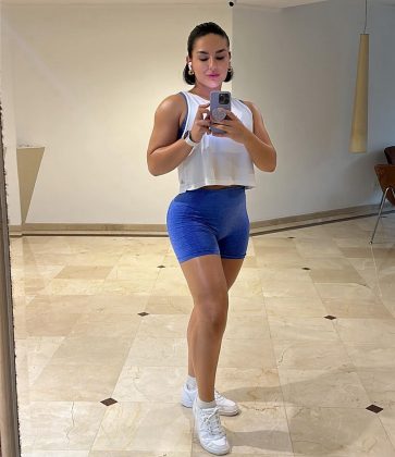 Kéfera compartilha preparação para a academia e brinca: "Discípula de Gracyanne"(Foto: Instagram)