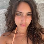 Vanessa também possui mais de 13 milhões no Instagram. (Foto: Instagram)