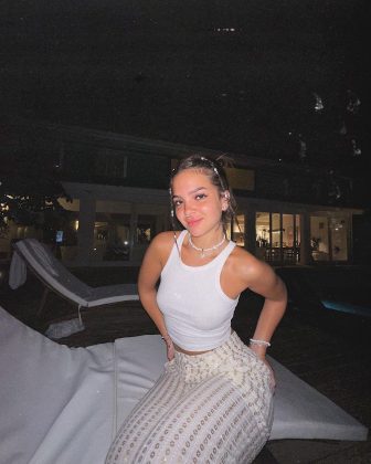 Mel apareceu em biquíni exibindo a nova silhueta. (Foto: Instagram)