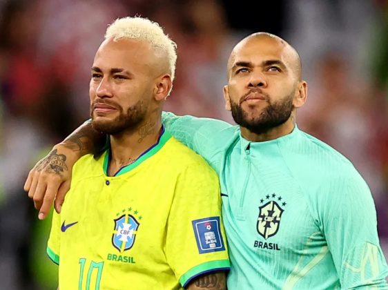 Valor doado por família de Neymar é devolvida por Daniel Alves. (Foto Divulgação)