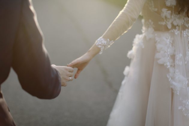 Para a Turma, a decoração insuficiente gera danos morais, porque “festas de casamento são marcantes na vida das pessoas”. (Foto Pexels)