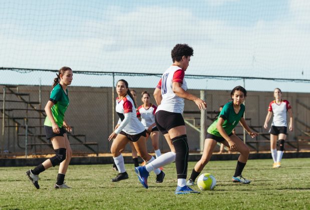 O depoimento de Jan Hempel, ex-campeão europeu de mergulho aquático, acrescentou uma dimensão adicional às denúncias, destacando a persistência do abuso ao longo de 14 anos. (Foto Pexels)