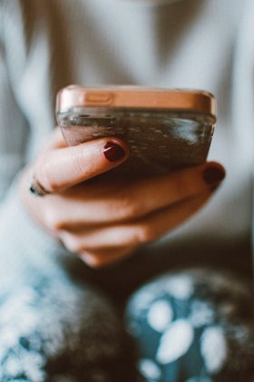 "Pelo menos eu não sou best de um desquerido que ainda é preto e, na primeira oportunidade, não me deu carona para dar para um feia". (Foto Pexels)