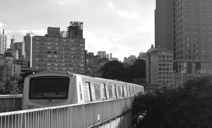 A decisão pode aumentar tensões comerciais internacionais. (Foto: Instagram)