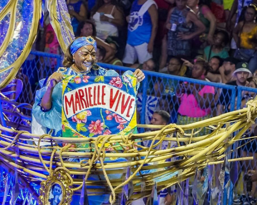 Marinete Franco em desfile pela Portela. (Foto: Instagram)