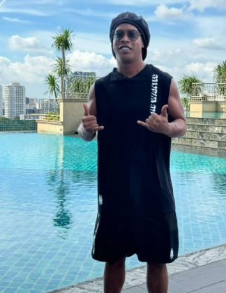 Ronaldinho se aposentou do futebol profissional em 2018, após uma carreira de sucesso. (Foto: Instagram)