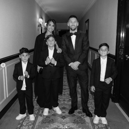 Os cinco são sempre vistos nas postagens do jogador, uma família linda. (Foto: instagram)