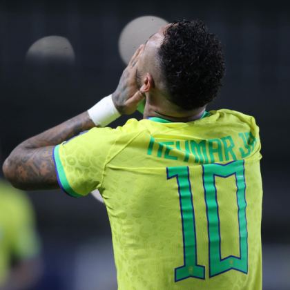 Neymar em seu último jogo pela seleção em outubro de 2023 onde lrompeu os ligamentos do joelho. (Foto: Instagram)